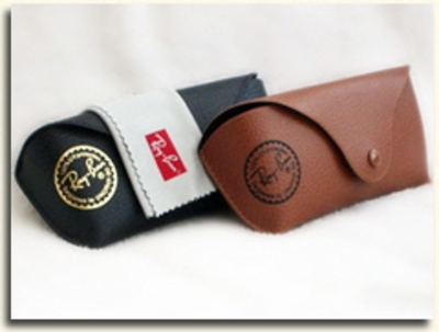 a_ray-ban_sunglasses_case.jpg&width=400&height=500